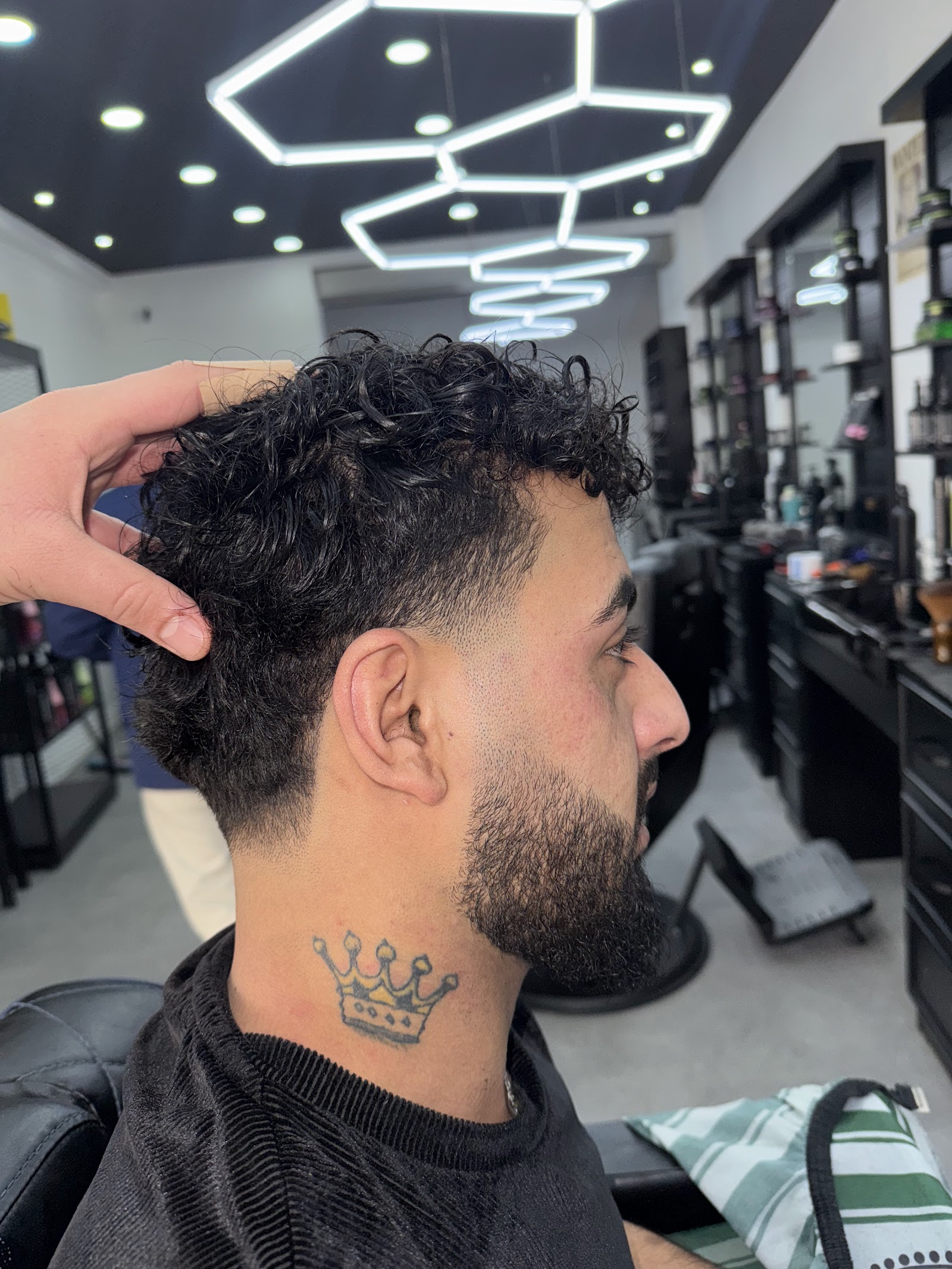 Magic Hands Friseur Düren – Arbeit im Salon