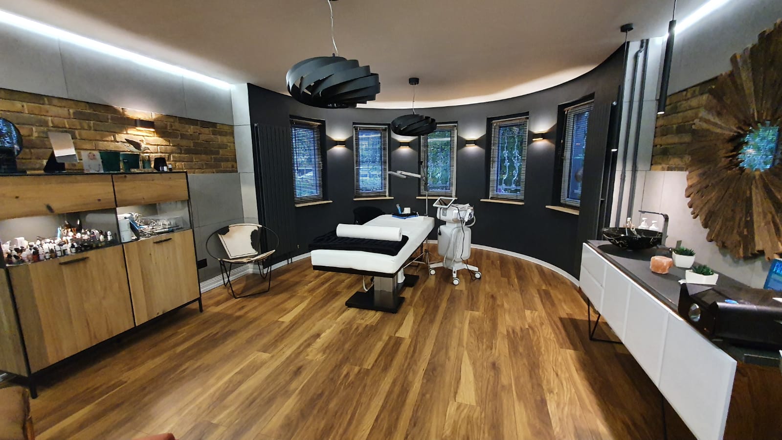 Justyna Konieczny Permanent Make-Up Training Academy Cosmetology – Studio in Hamm