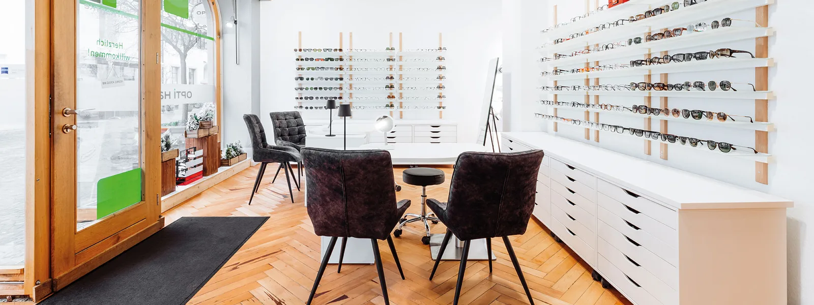 Verkaufsraum von Optik Hantke in Radolfzell